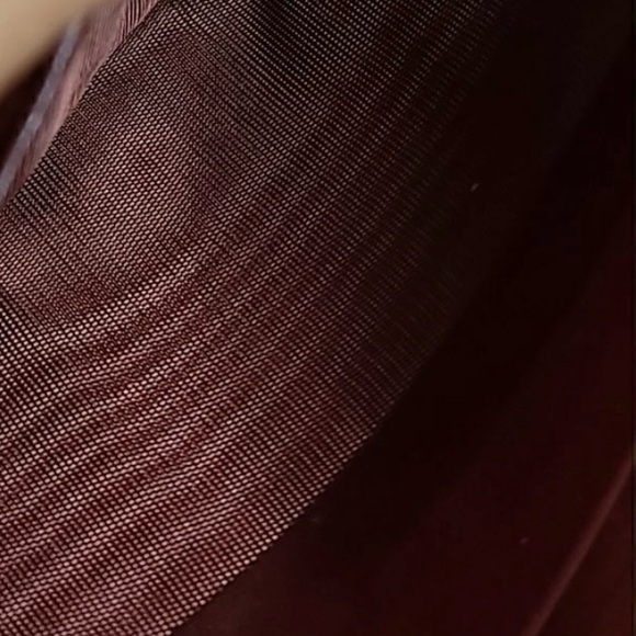 Vintage Cartier Bordeaux Bifold Long
Wallet in EUC - Picture 5 of 14